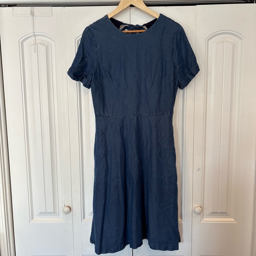 Banana Republic Chambray Dress Size 8 - Picture 1 of 9